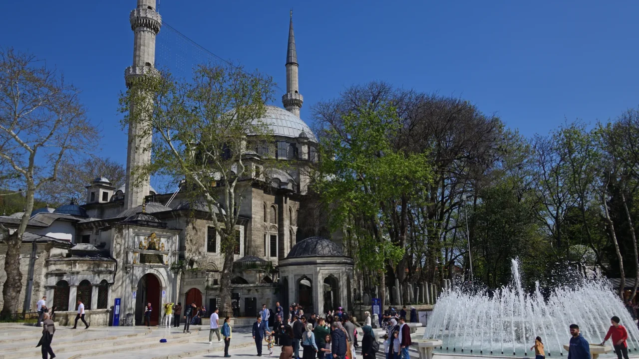 Eyüpsultan ilçesinden bir görünüm